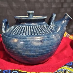 Sandi Mahon & Katherine Dagg Signed Handthrown Pottery Teapot